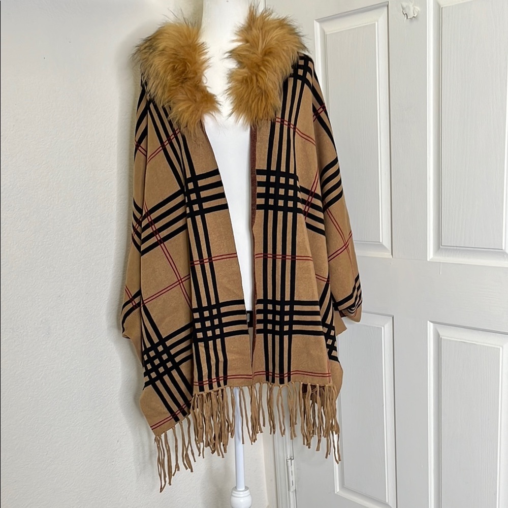 Boston Proper Poncho Women XS/S Plaid Faux Fur Collar Fringe Ribbed Sleeves